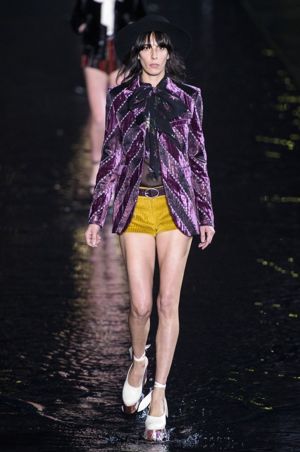 مجموعة Saint Laurent لربيع وصيف 2019