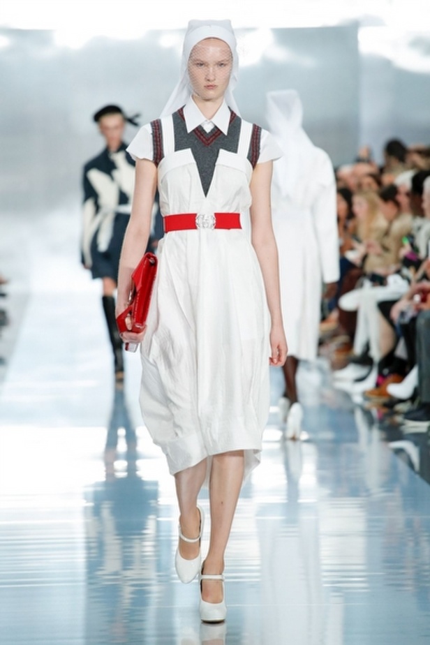 اسبوع الموضة في باريس 2019 مجموعة MAISON MARGIELA  لربيع وصيف 2020