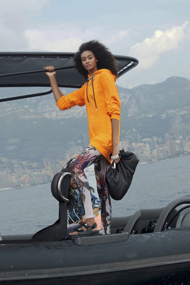 عرض أزياء philipp plein لربيع وصيف 2021 من أسبوع الموضة في ميلانو