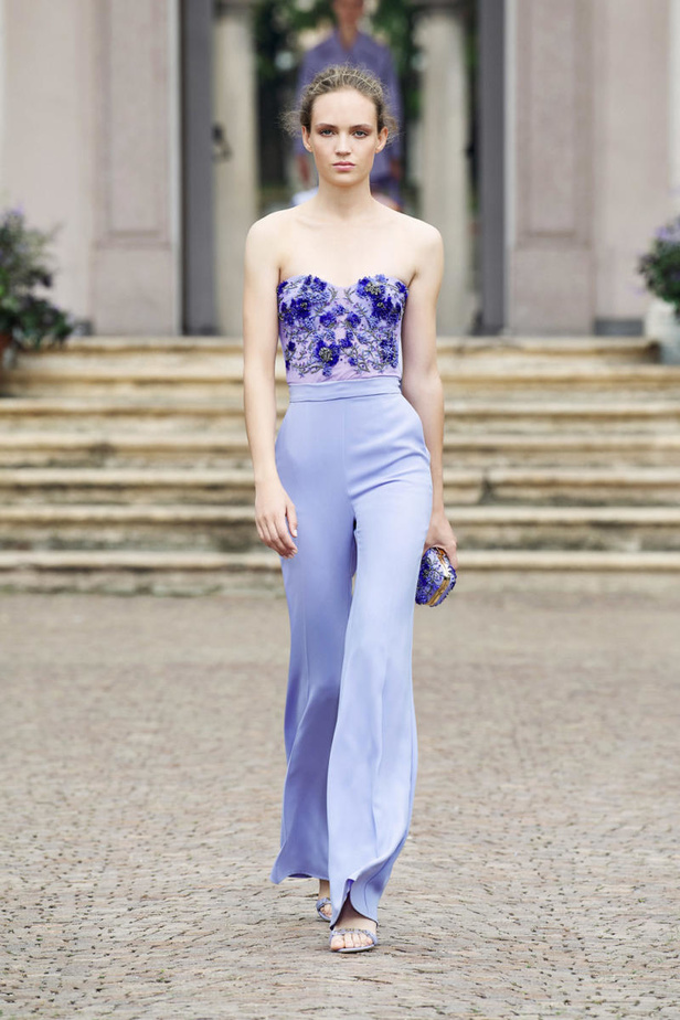 عرض ازياء Elisabetta Franchi من ميلانو لموسم ربيع وصيف 2021