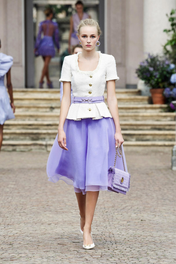 عرض ازياء Elisabetta Franchi من ميلانو لموسم ربيع وصيف 2021