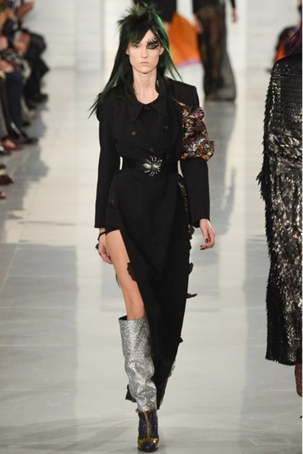 مجموعة فوضويّة وعشوائية لـMaison Margiela في عرض ربيع وصيف 2016