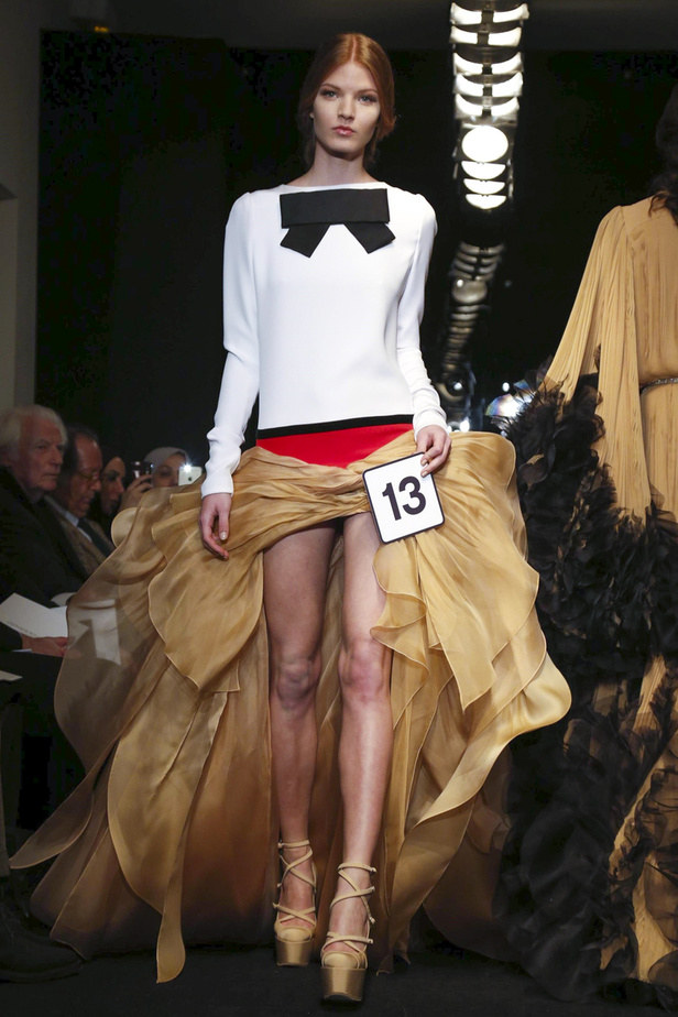 إبداعات Stephane Rolland للأزياء الفاخرة في عرض ربيع وصيف ٢٠١٦