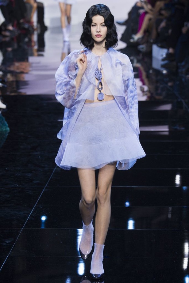 عرض "جورجيو أرماني بريفيه" الفاخر لربيع وصيف 2016