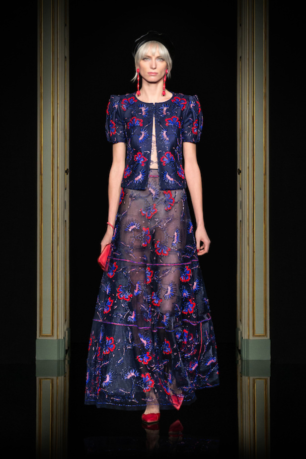 مجموعة جيورجيو ارماني للهوت كوتور لربيع وصيف 2021 