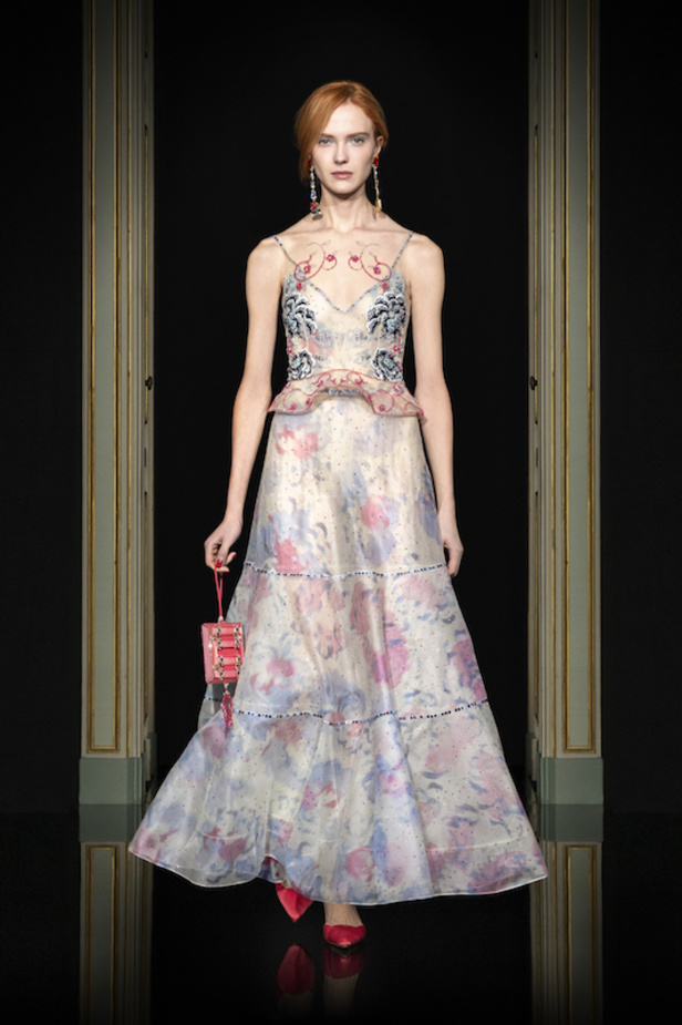 مجموعة جيورجيو ارماني للهوت كوتور لربيع وصيف 2021 