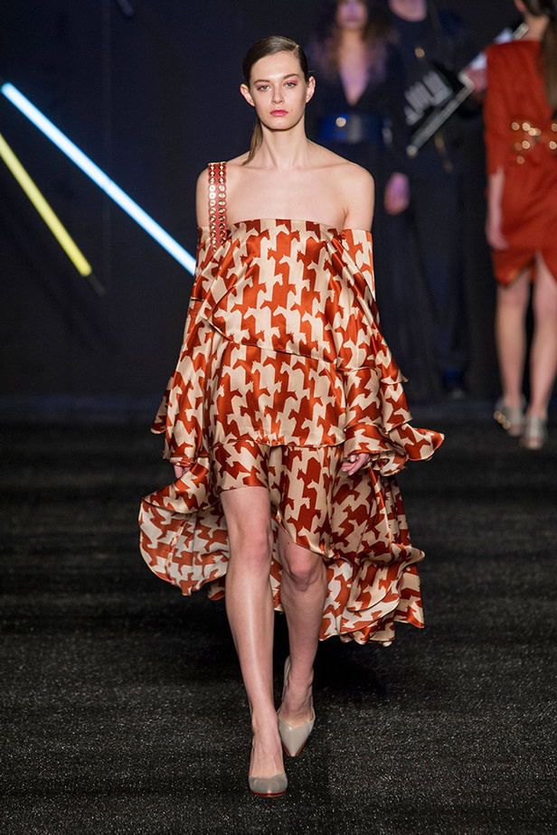 عرض أزياء Aigner لخريف وشتاء 2017