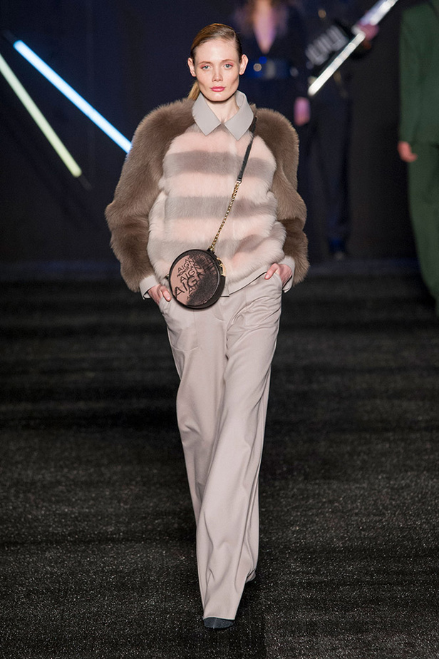 عرض أزياء Aigner لخريف وشتاء 2017