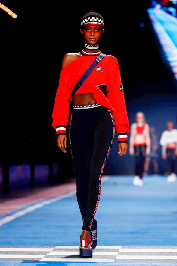 مجموعة Tommy Hilfiger للألبسة الجاهزة لربيع و صيف 2018