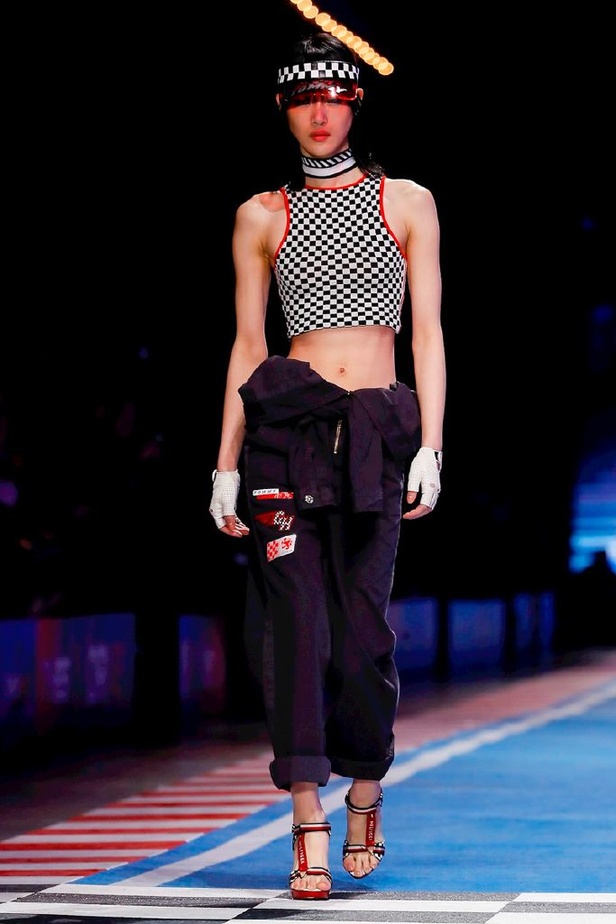 مجموعة Tommy Hilfiger للألبسة الجاهزة لربيع و صيف 2018