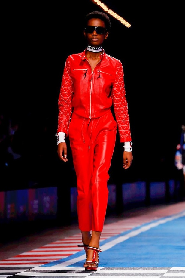 مجموعة Tommy Hilfiger للألبسة الجاهزة لربيع و صيف 2018