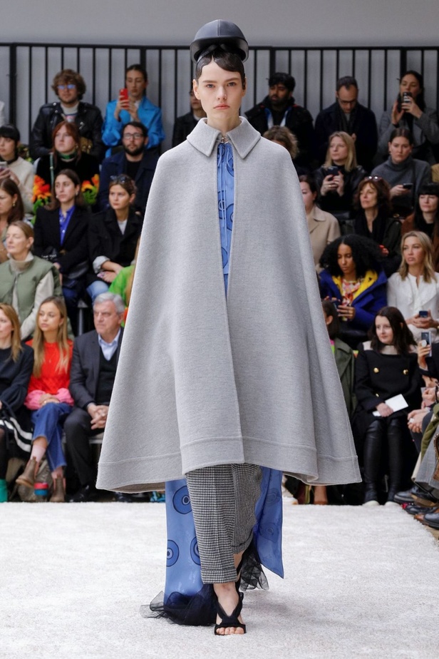 عرض أزياءJ.W. Anderson  لموسم خريف وشتاء 2019