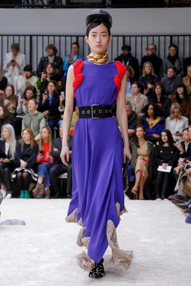 عرض أزياءJ.W. Anderson  لموسم خريف وشتاء 2019