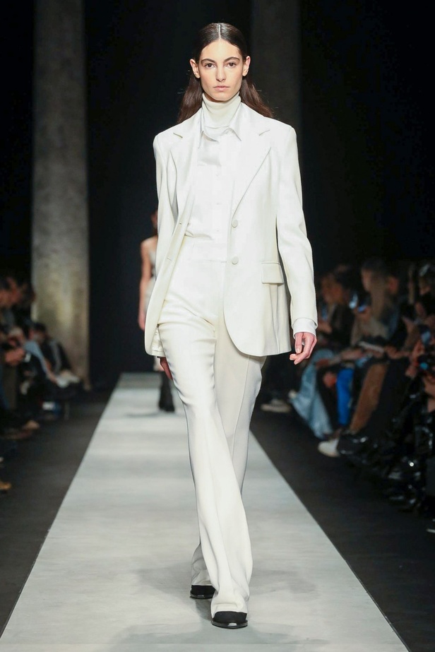 عرض أزياء ERMANNO SCERVINO في اسبوع الموضة في ميلان 2020 