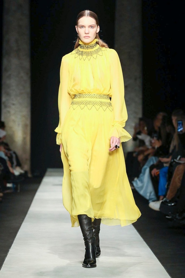 عرض أزياء ERMANNO SCERVINO في اسبوع الموضة في ميلان 2020 