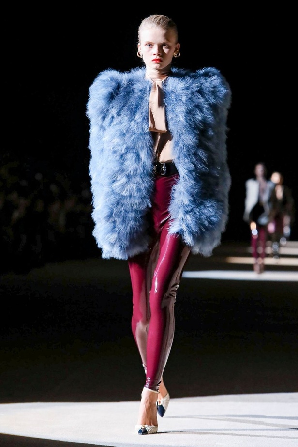 مجموعة سان لوران خريف وشتاء 2020-2021 من باريس