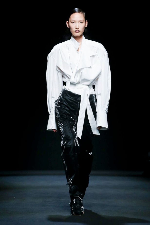 مجموعة Mugler لموسم خريف وشتاء 2020-2021