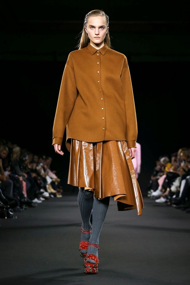 مجموعة Rochas لموسم خريف وشتاء 2020-2021