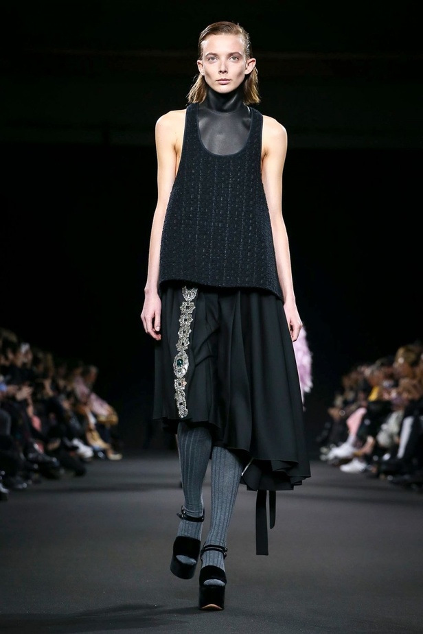 مجموعة Rochas لموسم خريف وشتاء 2020-2021