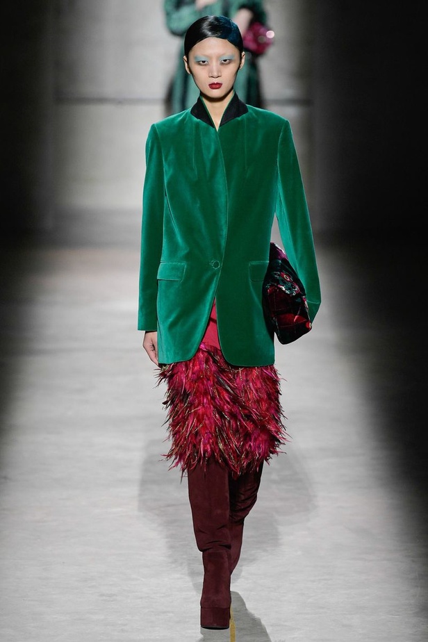 عرض مجموعة Dries Van Noten لموسم خريف وشتاء 2020