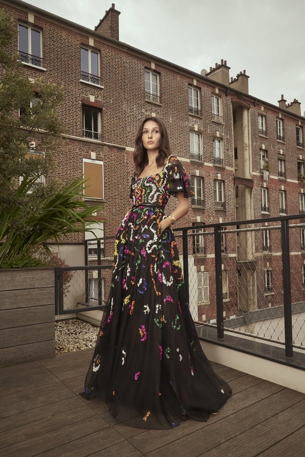 صور مجموعة زهير مراد ريزورت 2022 تنضح أنوثة وسحرًا