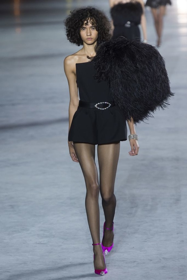 مجموعة Saint Laurent لموسمي ربيع وصيف 2018!