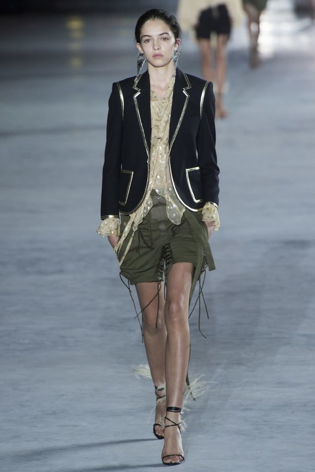 مجموعة Saint Laurent لموسمي ربيع وصيف 2018!