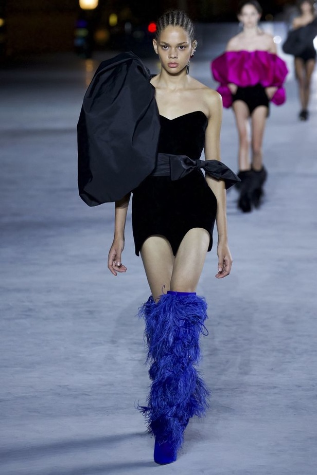 مجموعة Saint Laurent لموسمي ربيع وصيف 2018!