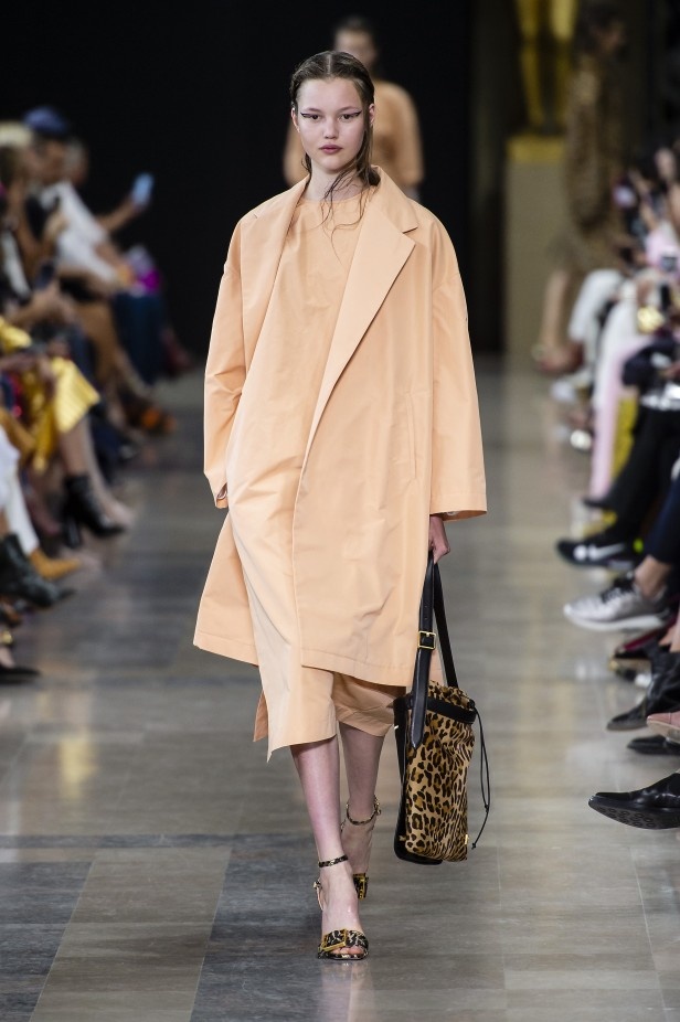 مجموعة Rochas لربيع وصيف 2019