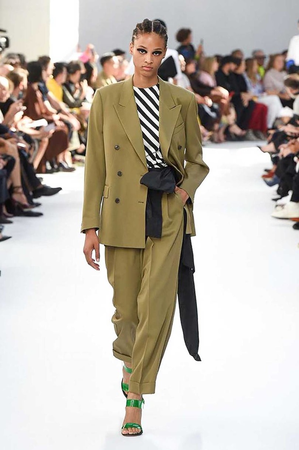 مجموعة دريز فان نوتن لموسم ربيع وصيف 2019