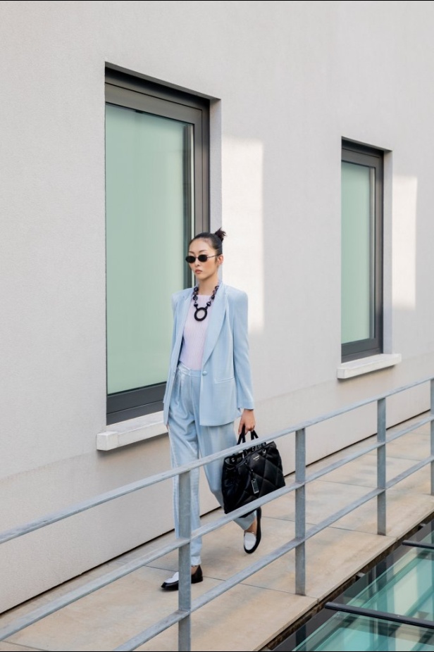 عرض أزياء Emporio Armani لربيع وصيف 2021 من أسبوع الموضة في ميلانو