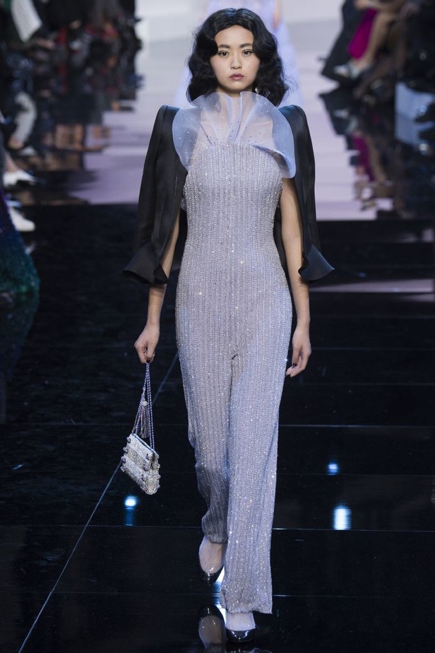 عرض "جورجيو أرماني بريفيه" الفاخر لربيع وصيف 2016