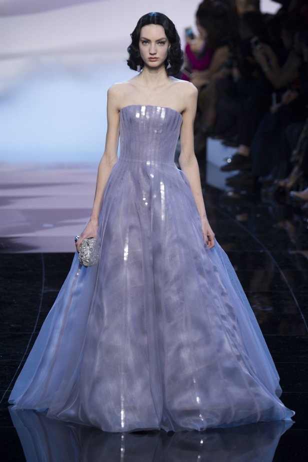 عرض "جورجيو أرماني بريفيه" الفاخر لربيع وصيف 2016