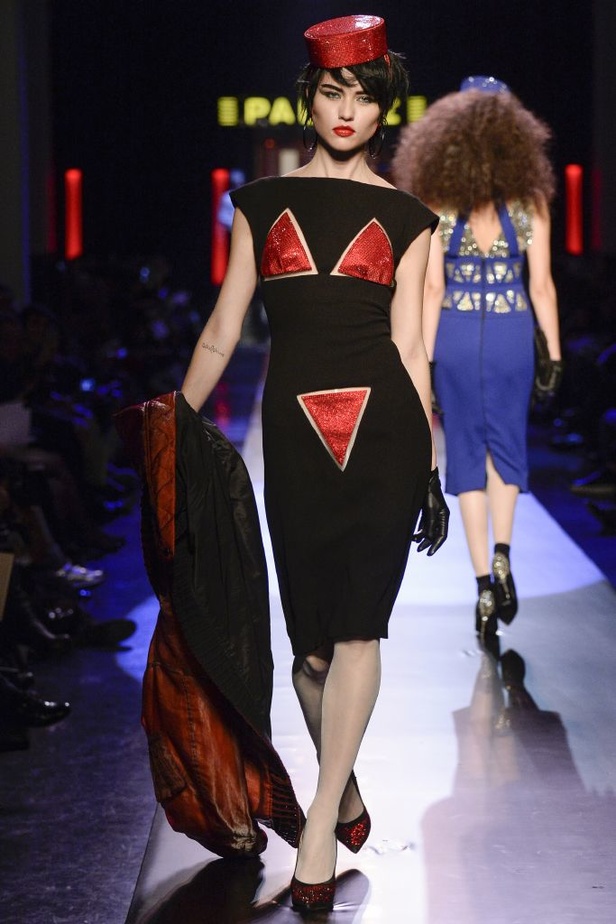 عرض أزياء جان بول غوتييه Jean Paul Gaultier لربيع وصيف 2016