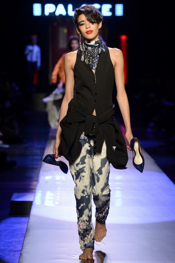 عرض أزياء جان بول غوتييه Jean Paul Gaultier لربيع وصيف 2016