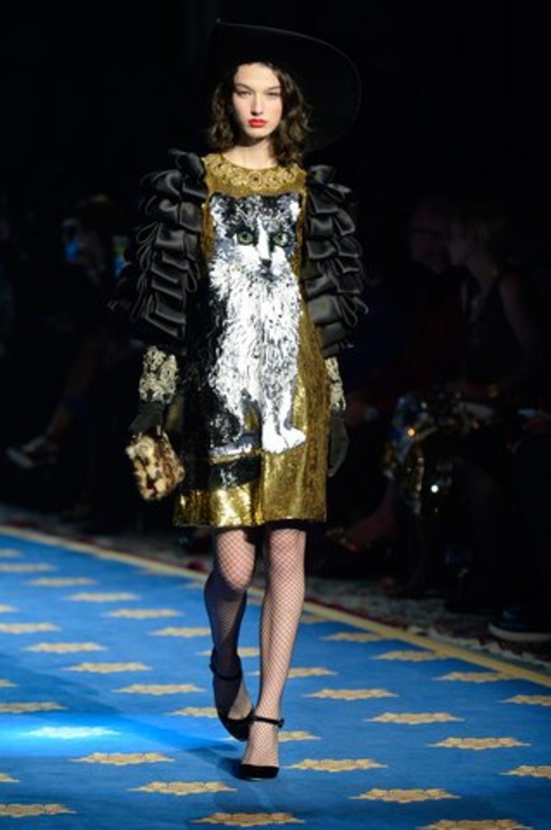 فساتين سهرة منفوخة في عرض دولتشي آند غابانا التامودا
