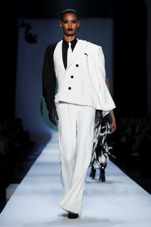 مجموعة جان بول غوتييه للهوت كوتور لربيع وصيف 2018