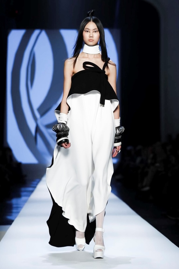 مجموعة جان بول غوتييه للهوت كوتور لربيع وصيف 2018