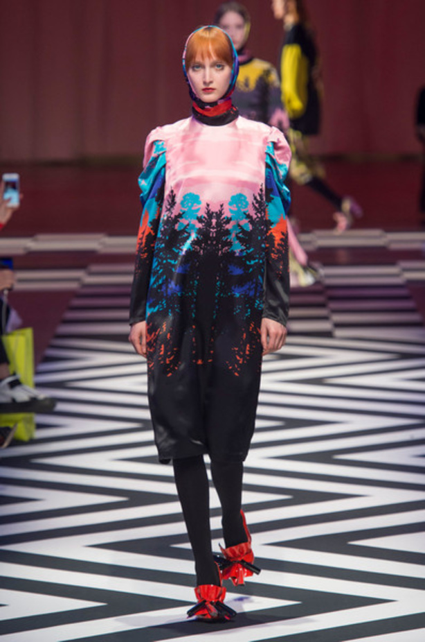 عرض أزياء Msgm لخريف وشتاء 2017