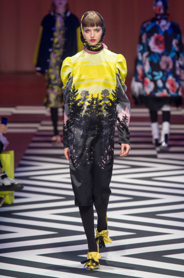 عرض أزياء Msgm لخريف وشتاء 2017