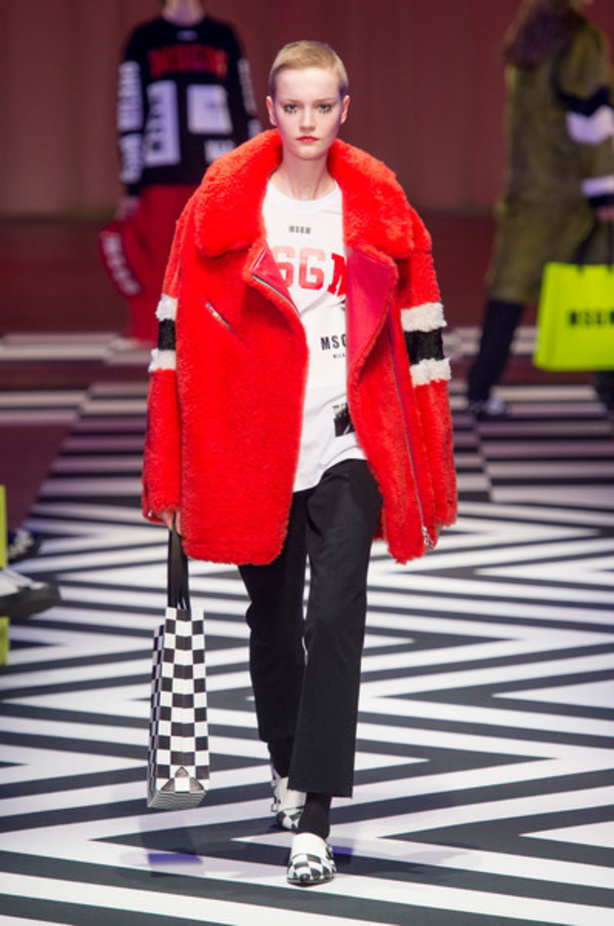 عرض أزياء Msgm لخريف وشتاء 2017