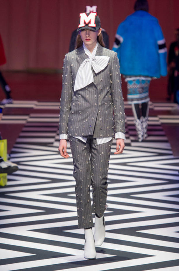 عرض أزياء Msgm لخريف وشتاء 2017