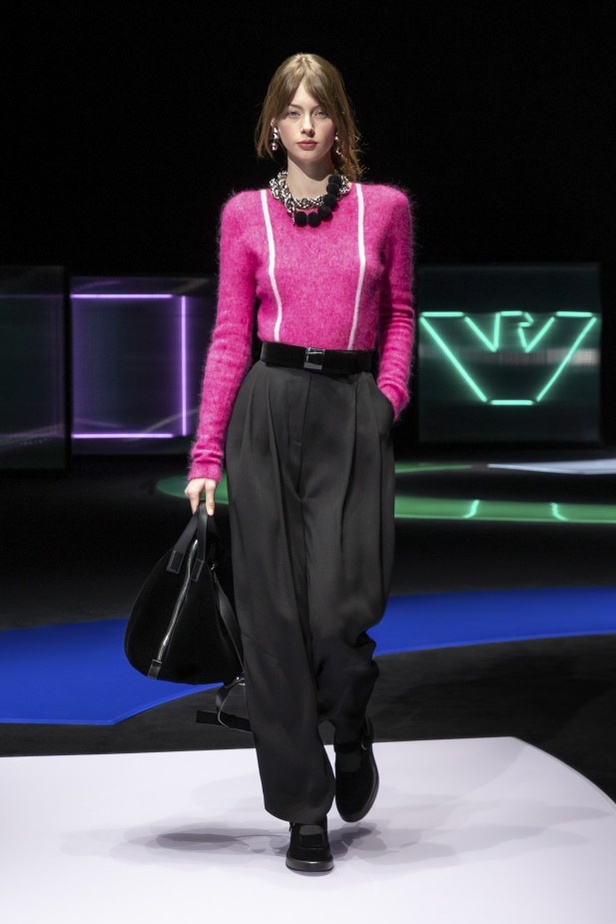 عرض أزياء  Emporio Armani لخريف وشتاء 2021-2022