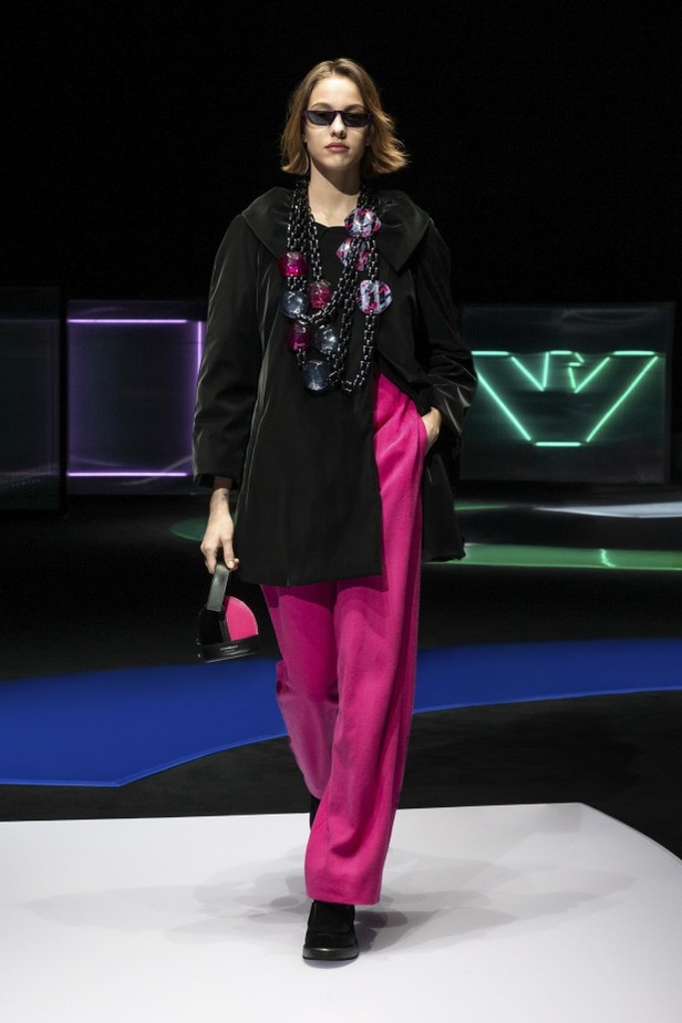 عرض أزياء  Emporio Armani لخريف وشتاء 2021-2022