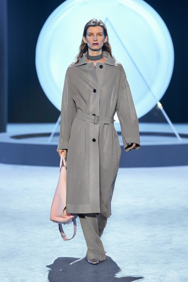 عرض أزياء Salvatore Ferragamo لخريف وشتاء 2021 في أسبوع ميلانو