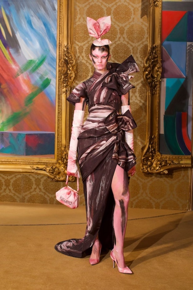 مجموعة Moschino لخريف وشتاء 2021