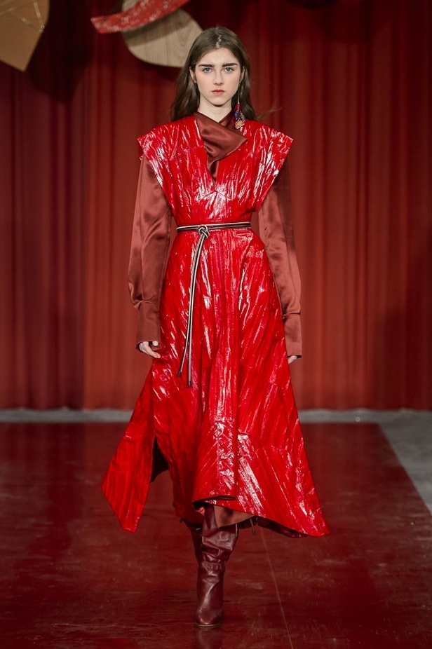 أحدث عروض أزياء دار Roksanda لخريف وشتاء 2018