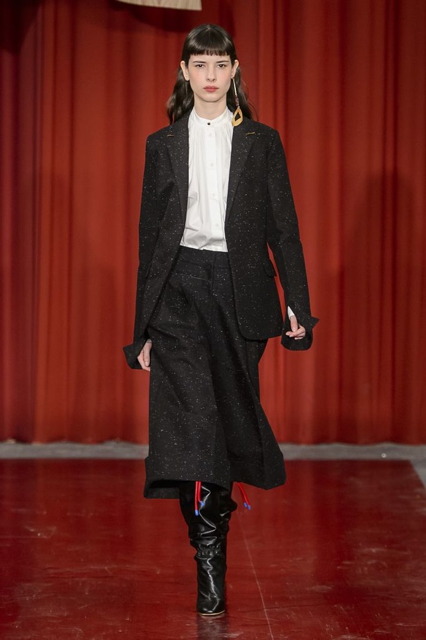 أحدث عروض أزياء دار Roksanda لخريف وشتاء 2018