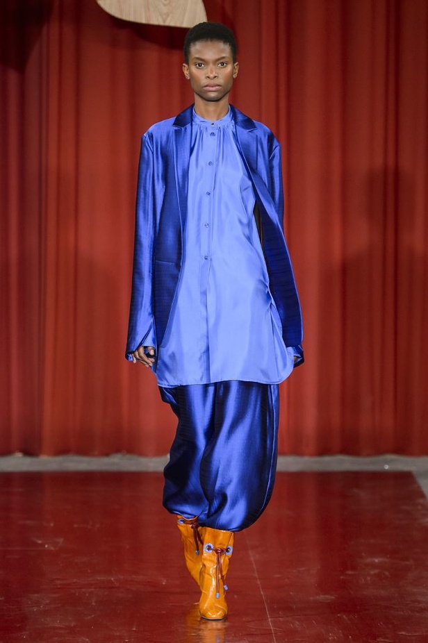 أحدث عروض أزياء دار Roksanda لخريف وشتاء 2018