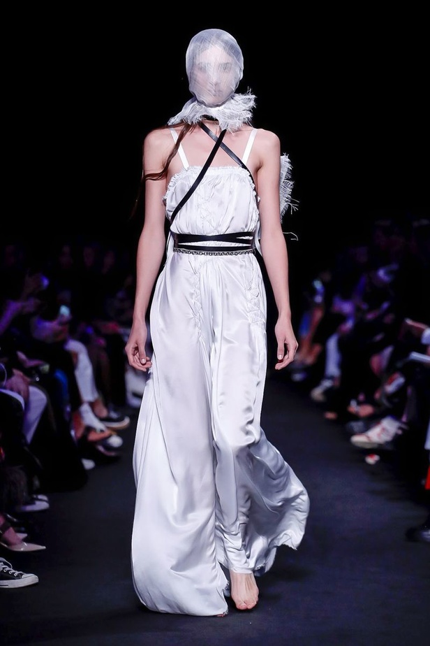 مجموعة Ann Demeulemeester لربيع وصيف ٢٠١٩!